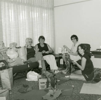 Ready, Set, Go! - Tempe Daily News - October 17,1978