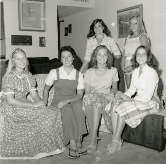 A Pretty Girl. - Tempe Daily News, October 10 1978