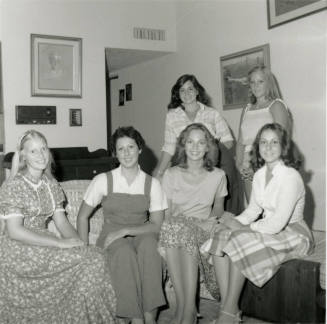 A Pretty Girl. - Tempe Daily News, October 10 1978