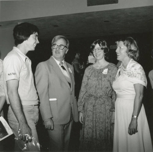 Talking Shop. - Tempe Daily News, October 17 1978