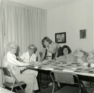 Family Fun. - Tempe Daily News, October 19 1978