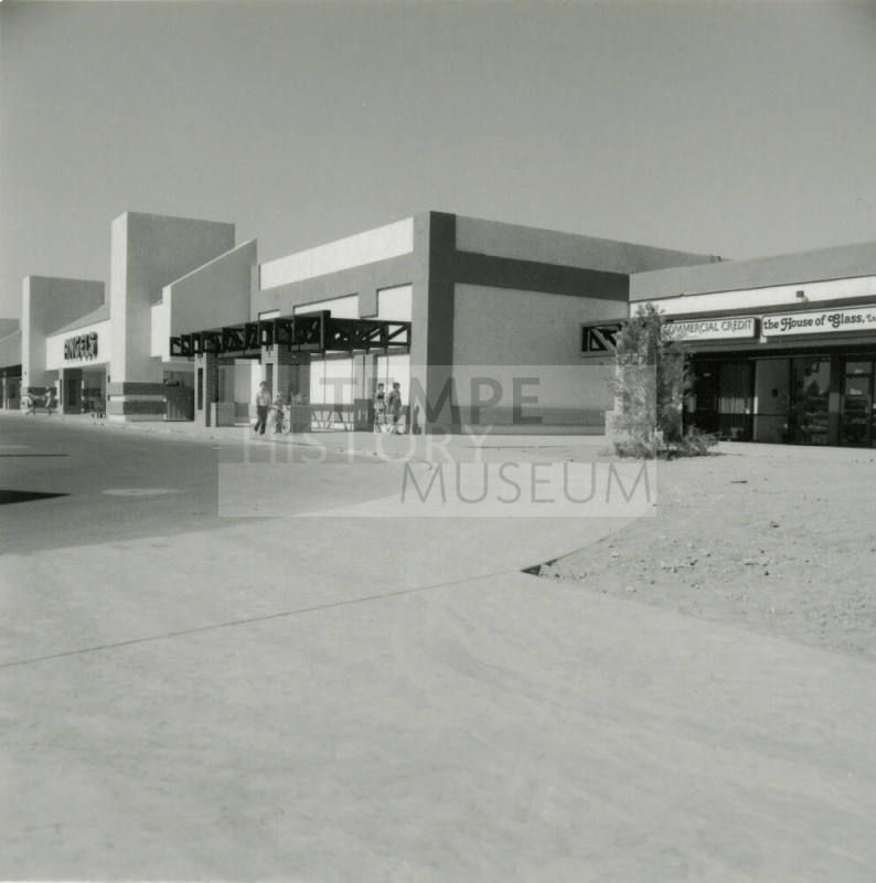 Business Booming. - Tempe Daily News, October 18 1978