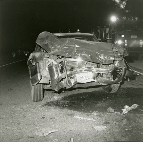 Head-On Collision Hurts Two. - Tempe Daily News, October 16 1978