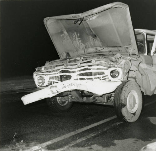 Head-On Collision Hurts Two. - Tempe Daily News, October 16 1978