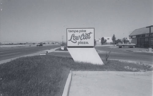 Tempe Price Low Cost Plaza - 5004-76 South Price Road, Tempe, Arizona