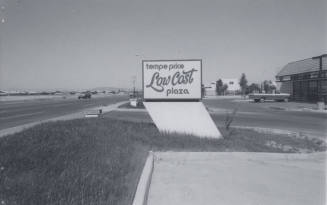 Tempe Price Low Cost Plaza - 5004-76 South Price Road, Tempe, Arizona
