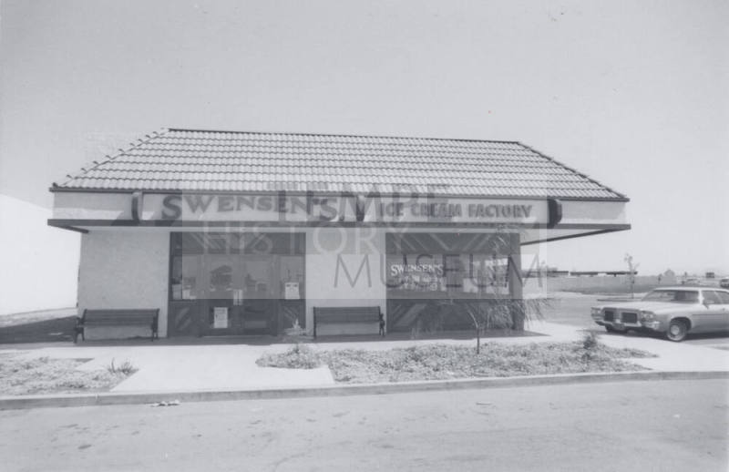 Swensen's Ice Cream Factory - 5004 South Price Road, Tempe, Arizona
