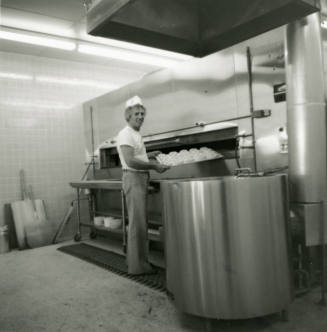 Bagels Anyone? - Tempe Daily News - October 27, 1978 - (1 of 2)