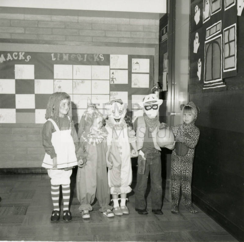 Welcome To Our Halloween Carnival! - Tempe Daily News - October 26, 1978 - (2 of 2)
