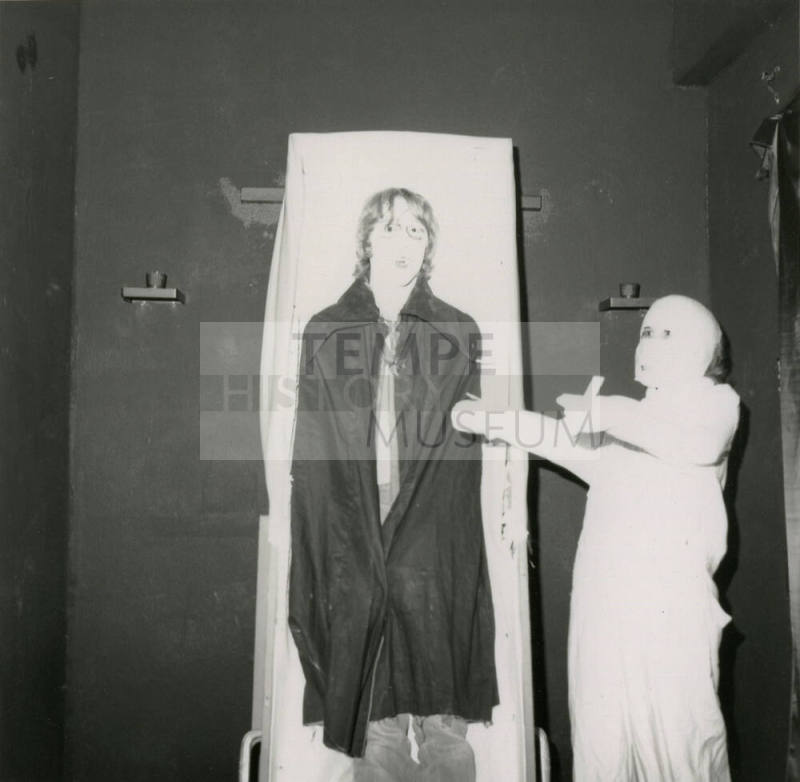 It Gets Spookier - Tempe Daily News - October 27, 1978 - (2 of 2)