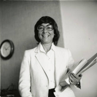 Gavel wielder - Tempe Daily News - April 3, 1985 - (1 of 2)