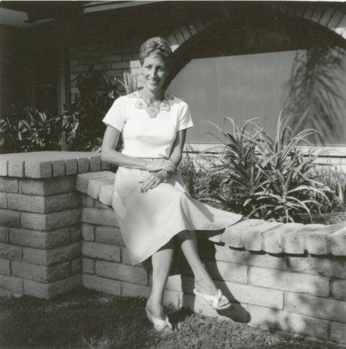 How does your garden grow? - Tempe Daily News - March 5, 1985 - (1 of 2)