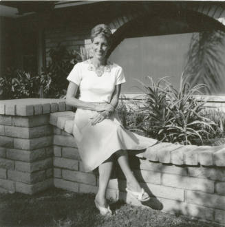 How does your garden grow? - Tempe Daily News - March 5, 1985 - (1 of 2)