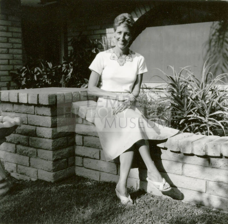 How does your garden grow? - Tempe Daily News - March 5, 1985 - (2 of 2)