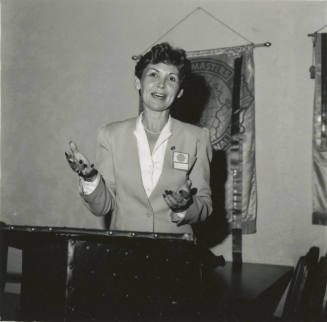Group helps overcome fear of speaking - Tempe Daily News - September 20, 1984 (2 of 2)