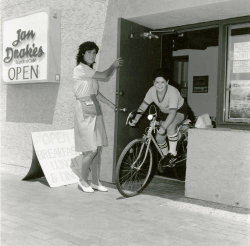 Jan Drake's Garden Cafe, Annoucement of New Menu and Delivery (1 of 2)