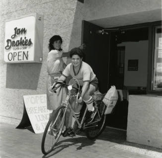 Jan Drake's Garden Cafe, Annoucement of New Menu and Delivery (1 of 2)