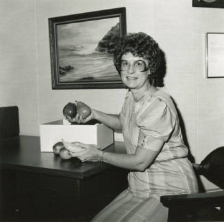 Zonta unites women around the world - Tempe Daily News - September 12, 1984