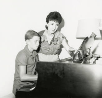 Sharing Notes - Tempe Daily News - September 24, 1985 - (1 of 2)