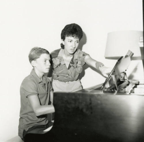 Sharing Notes - Tempe Daily News - September 24, 1985 - (2 of 2)