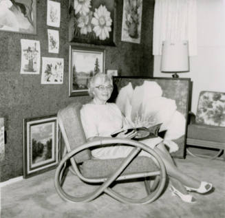 Art group leader has little time to paint. - Tempe Daily News, January 22, 1985