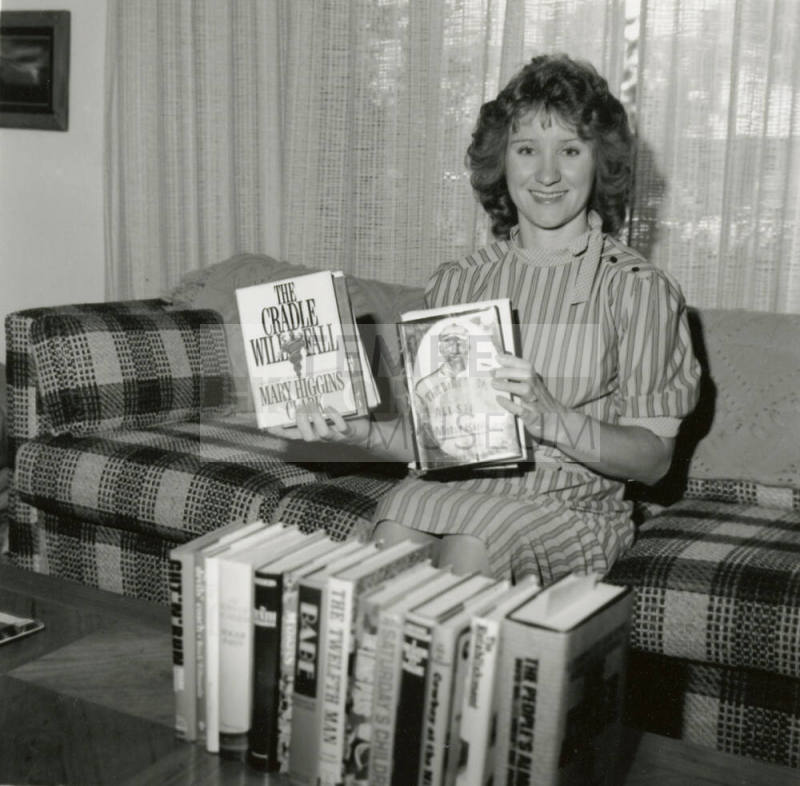 Scholarly pursuits. -Tempe Daily News, March 27 1985