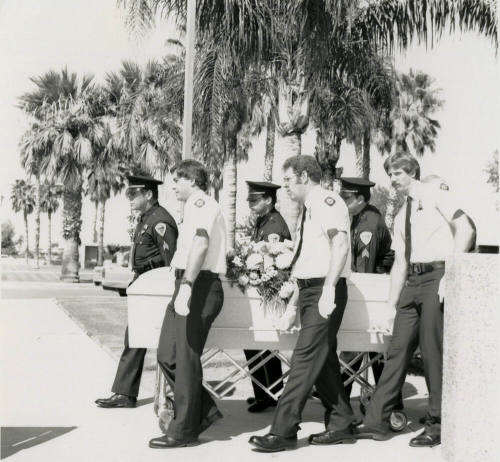 200 Tempeans honor 'the town  kook.' - Tempe Daily News, September 20 1984