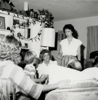 For the dying and their families - Hospice makes last days meaningful - Tempe Daily News - November 30, 1984 - (2 of 2)