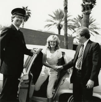 TDN honors newspaper carriers for exceptional customer service - Tempe Daily News - October 13, 1984 - (2 of 3)