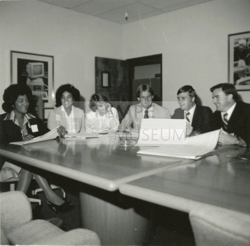 Executives take paid leaves - to work - Tempe Daily News - October 29, 1984 - (2 of 4)