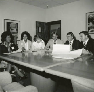 Executives take paid leaves - to work - Tempe Daily News - October 29, 1984 - (2 of 4)