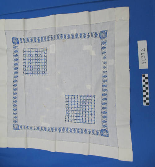 White bureau scarf with drawnwork border