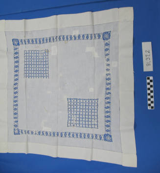 White bureau scarf with drawnwork border
