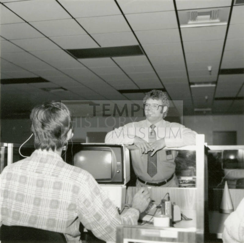 Handicapped employee sets limits high. - Tempe Daily News, December 5 1984