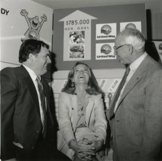 Tempe United Way nears goal of $785,000. - Tempe Daily News, November 22 1984