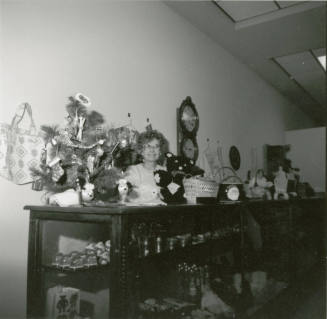 Museum offers a little holiday nostalgia. - Tempe Daily News, December 20 1984