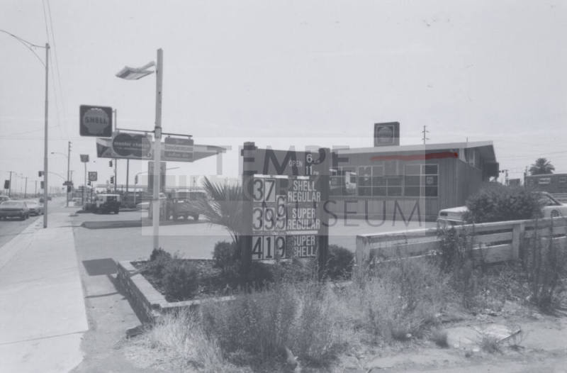 University Shell Gasoline Station - 808 South Rural Road, Tempe, Arizona