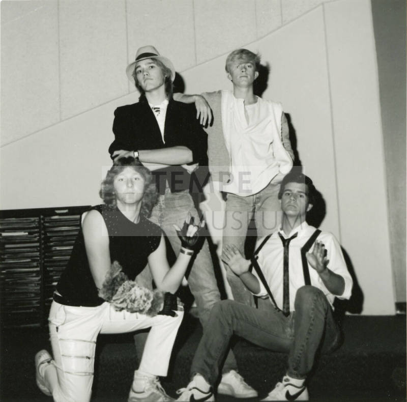 Hard-rock band Tramp plays originals, hits from Tempe Daily News, January 19, 1985