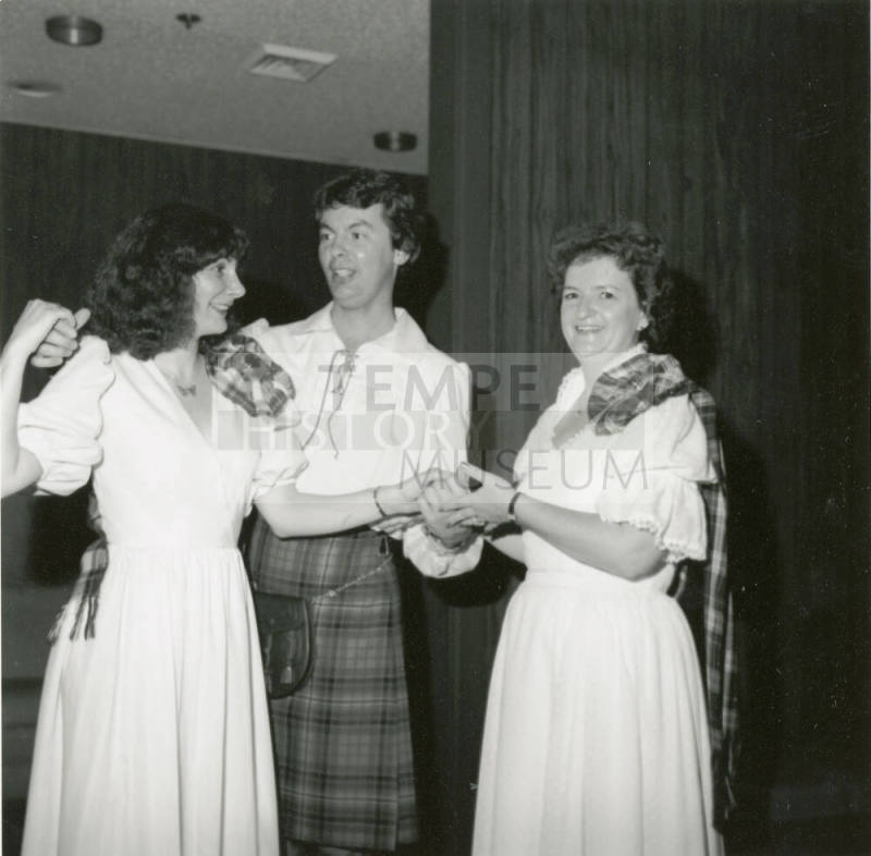 Scotland native re-finds her heritage, Tempe Daily News, January 31, 1985