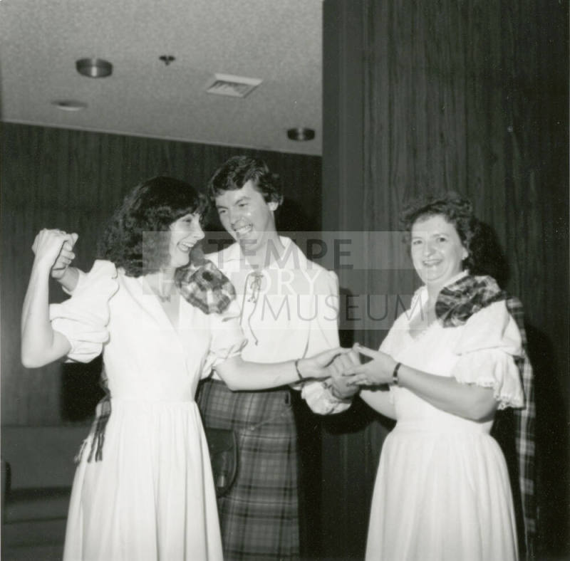 Scotland native re-finds her heritage, Tempe Daily News, January 31, 1985