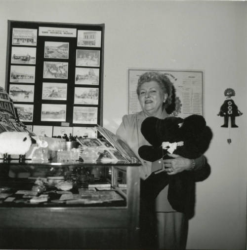 Force Training Makes Good Museum Docent - from Tempe Daily News, March 21, 1985