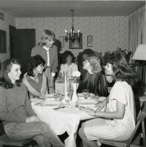 Teens in town to seek Junior Miss title - Tempe Daily News, March 7, 1985