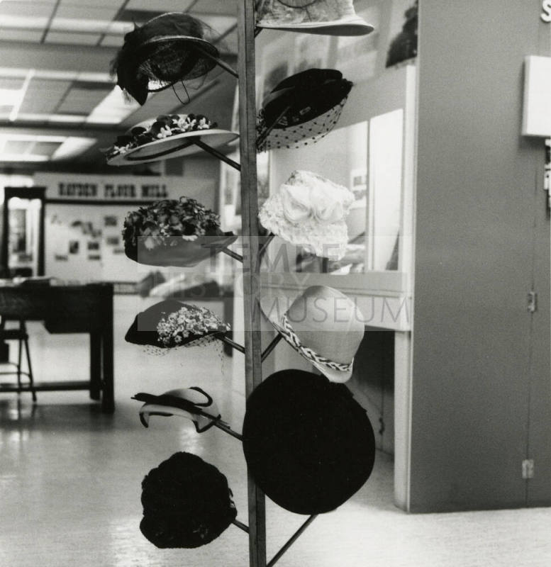 In her Easter bonnet.. - Tempe Daily News - April 6, 1985 - (2 of 2)