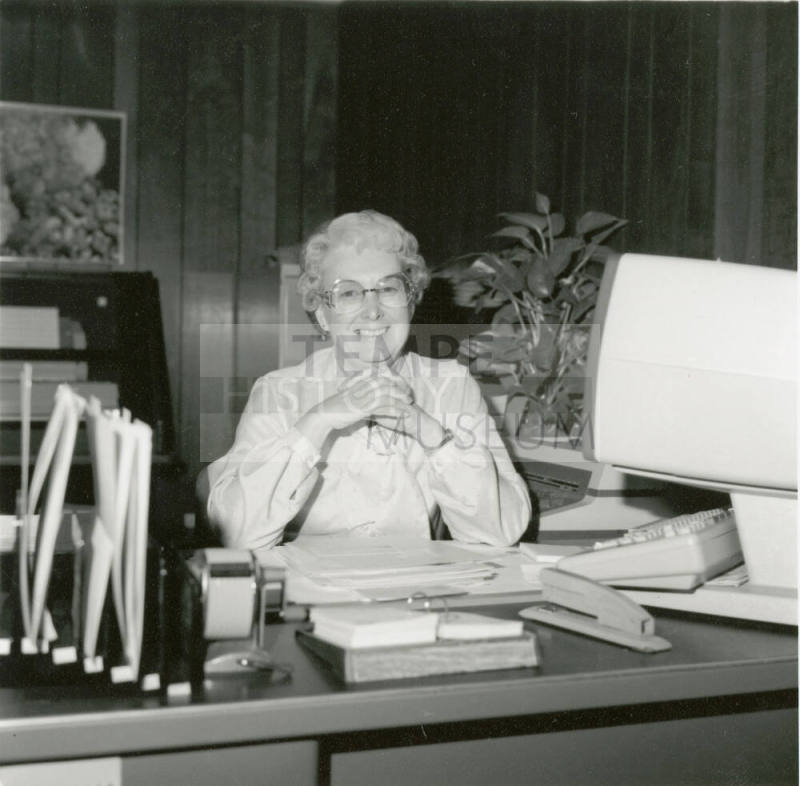 "Once a teacher..." - Tempe Daily News - May 8, 1985 - (2 of 2)