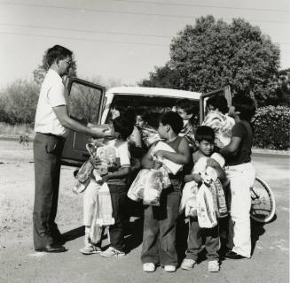 "Great giveaway master aids needy" - Tempe Daily News - May 4, 1985 - (1 of 2)