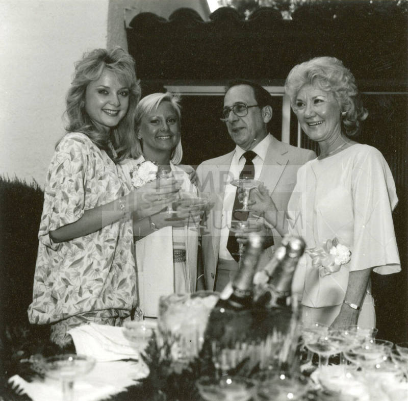 "Tale of 2 sisters .. One can pull a tooth" - Tempe Daily News - May 15, 1985