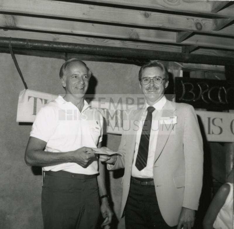 Going Up? - Tempe Daily News, June 21 1985