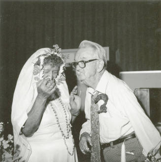 Memorable wedding. - Tempe Daily News, July 6 1985
