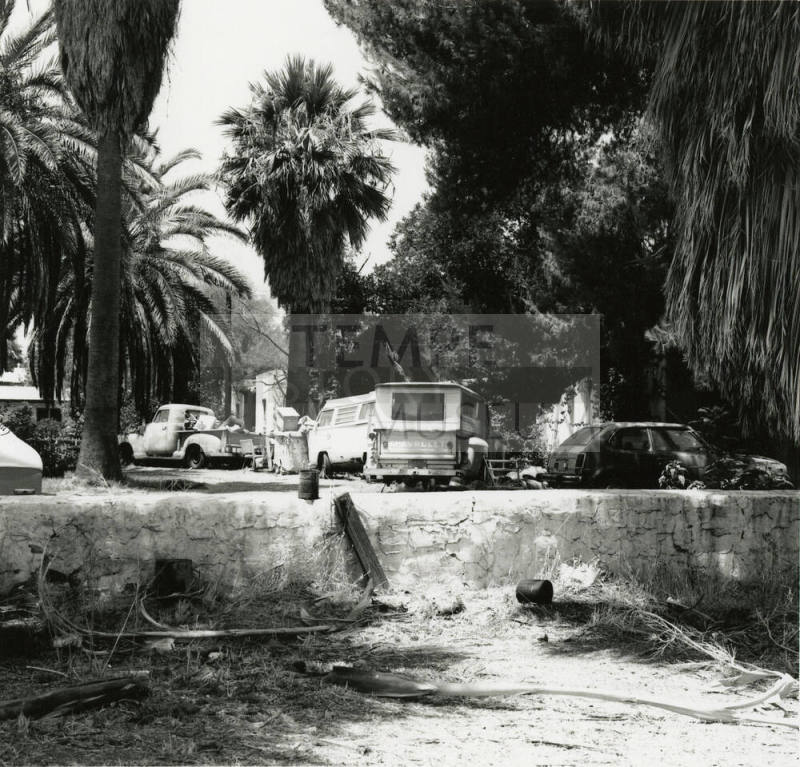Unidentified Urban Blight - Residential Housing - (3 of 8)