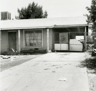 Unidentified Urban Blight - Residential Housing - (4 of 8)